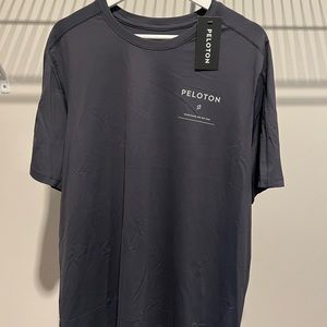 Peloton *NWT* Striving Short Sleeve Shirt - Dark Blue - L